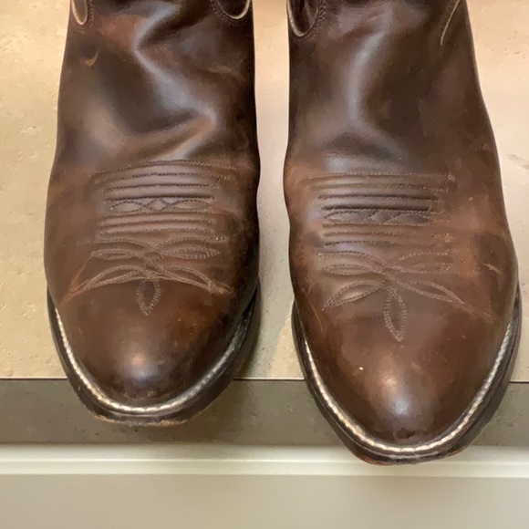 Classic Brown Leather Cowboy Boots, JUSTIN brand, 9.5 B.  Fabulous condition. - Picture 5 of 10
